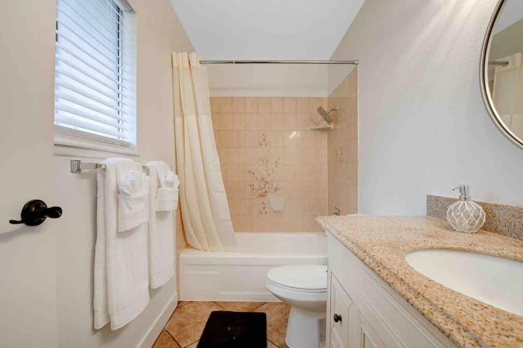 Resort Style 4 Bedroom House With Pool Minutes From Strip Las Vegas Eksteriør billede