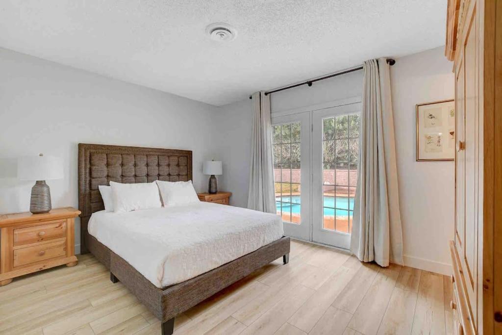 Resort Style 4 Bedroom House With Pool Minutes From Strip Las Vegas Eksteriør billede