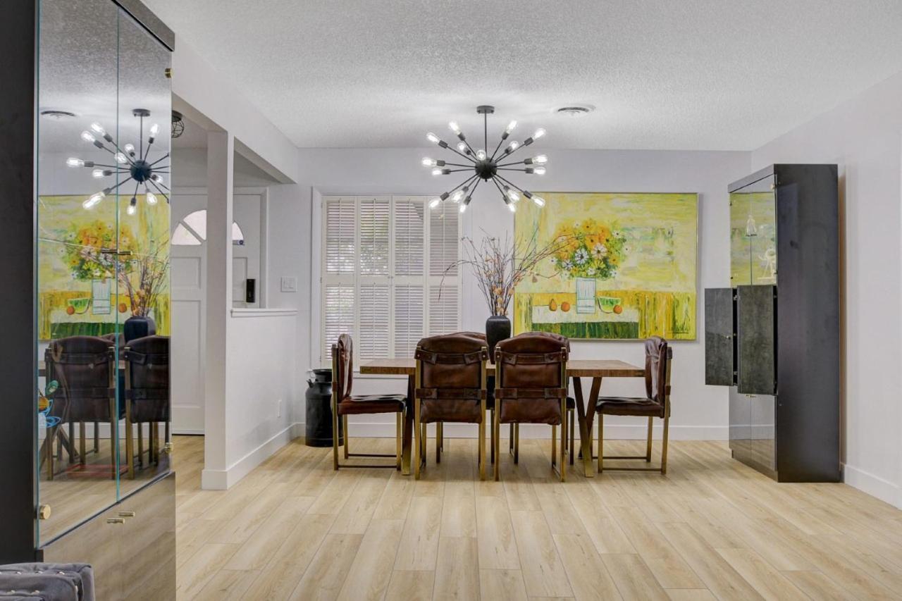 Resort Style 4 Bedroom House With Pool Minutes From Strip Las Vegas Eksteriør billede